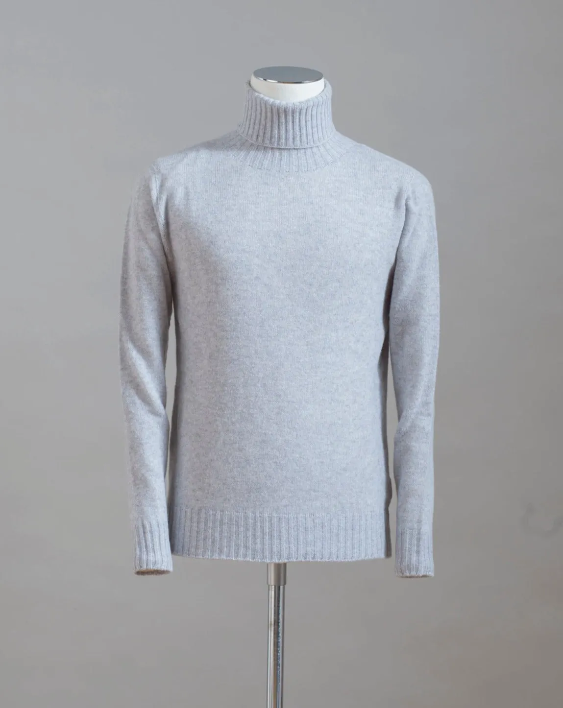 Altea Wool & Cashmere Roll Neck Knit / Light Grey