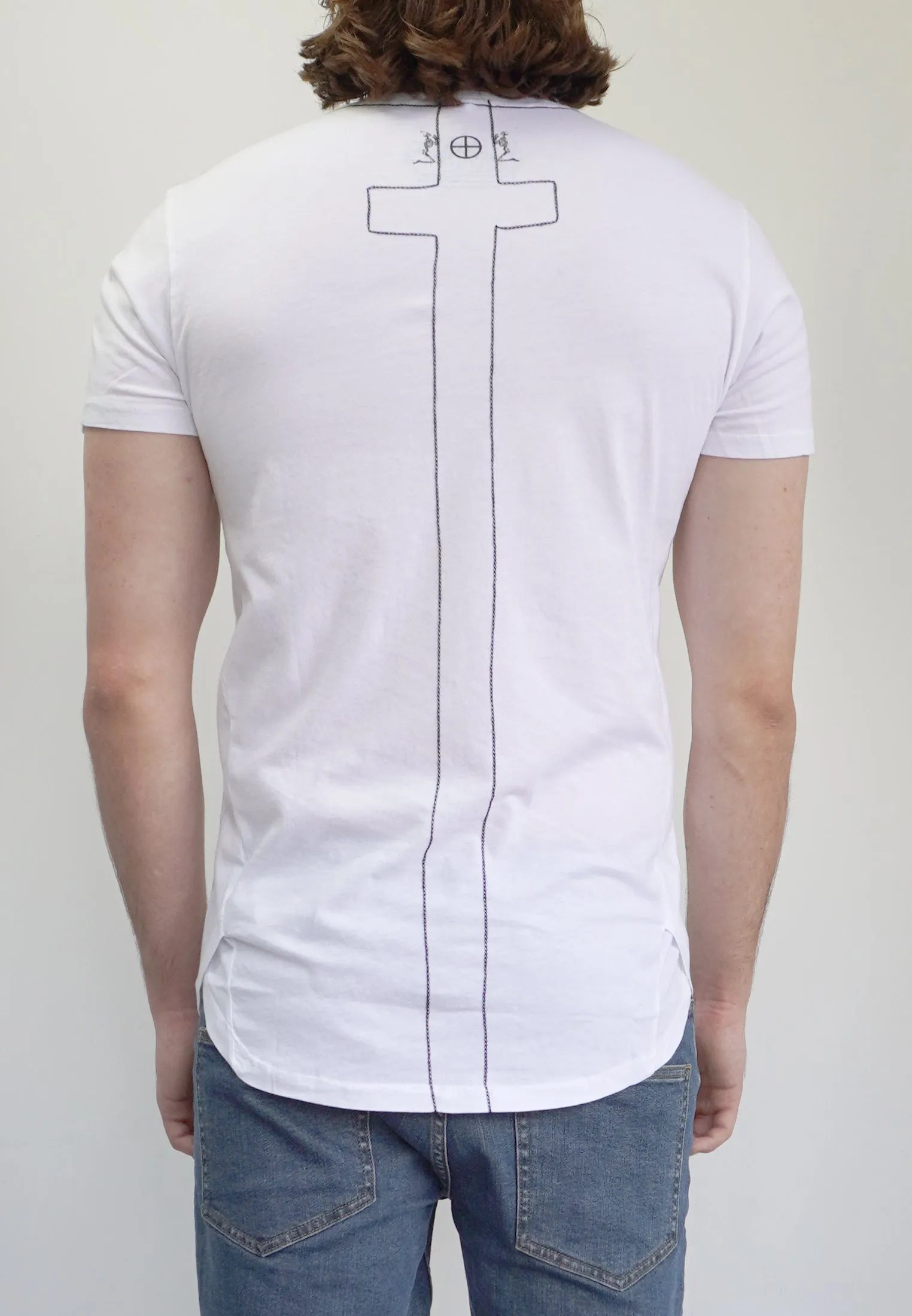 ESSENTIAL SWAG CURVED HEM WHITE T-SHIRT