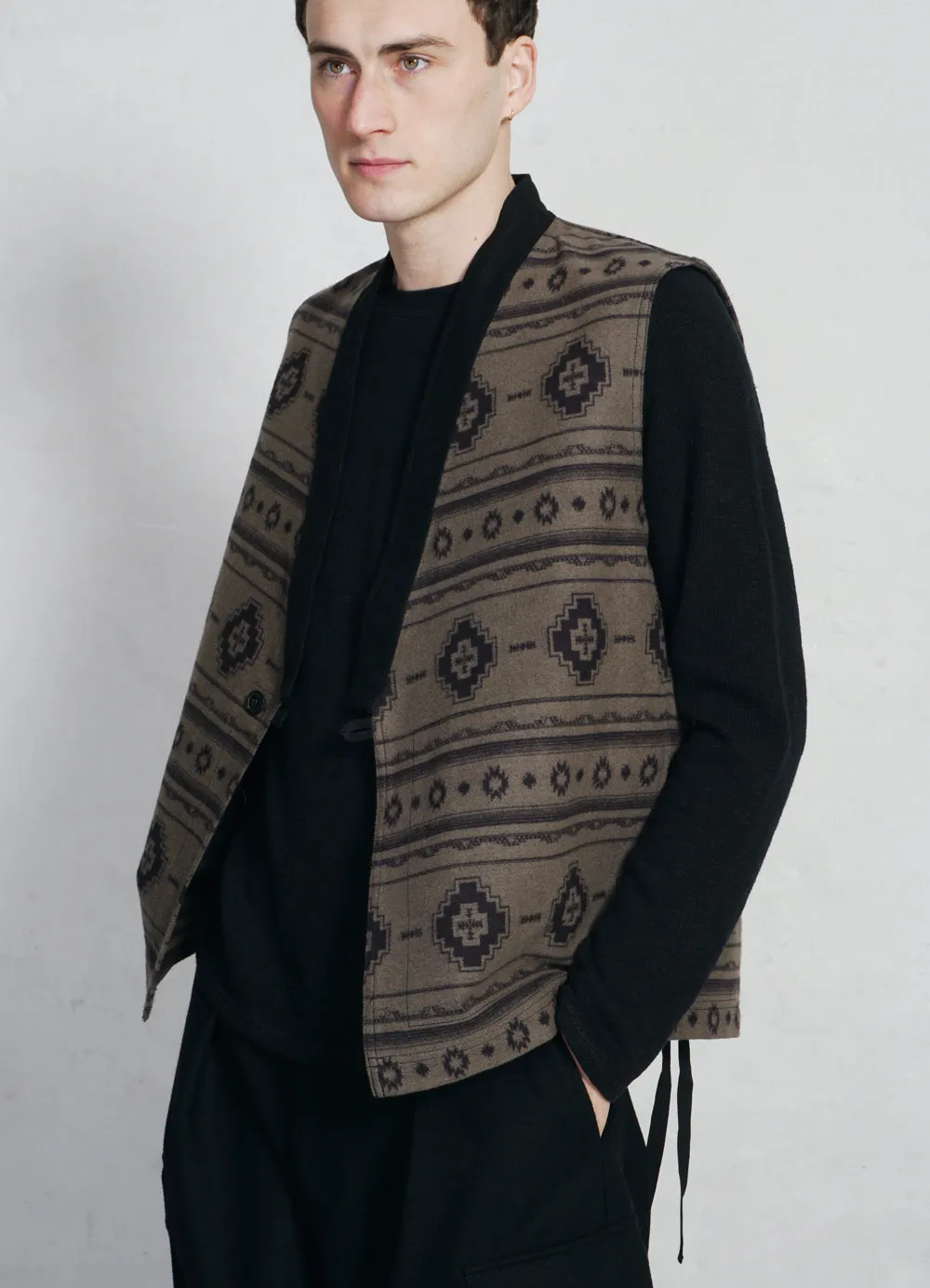 Eastern-Inspired Hauk Waistcoat - Inca Black Design