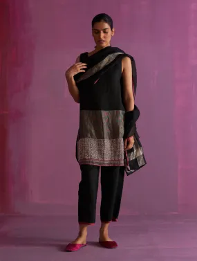 Irum Hand-Embroidered Kurta Set - Black