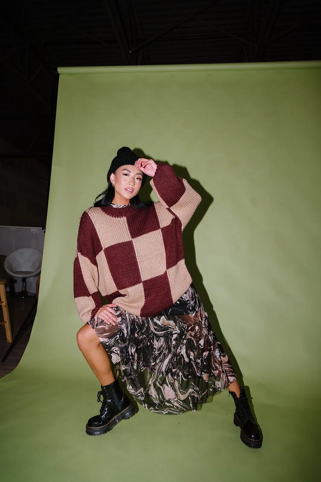 Rue Oversized Checkerboard Knit in Tan/Brown