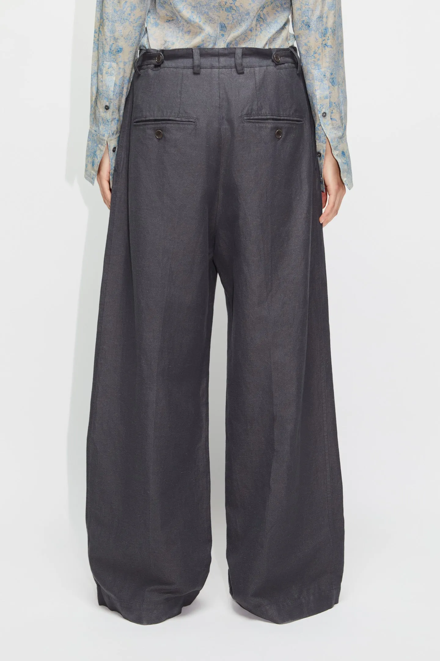 Wide-leg Trousers