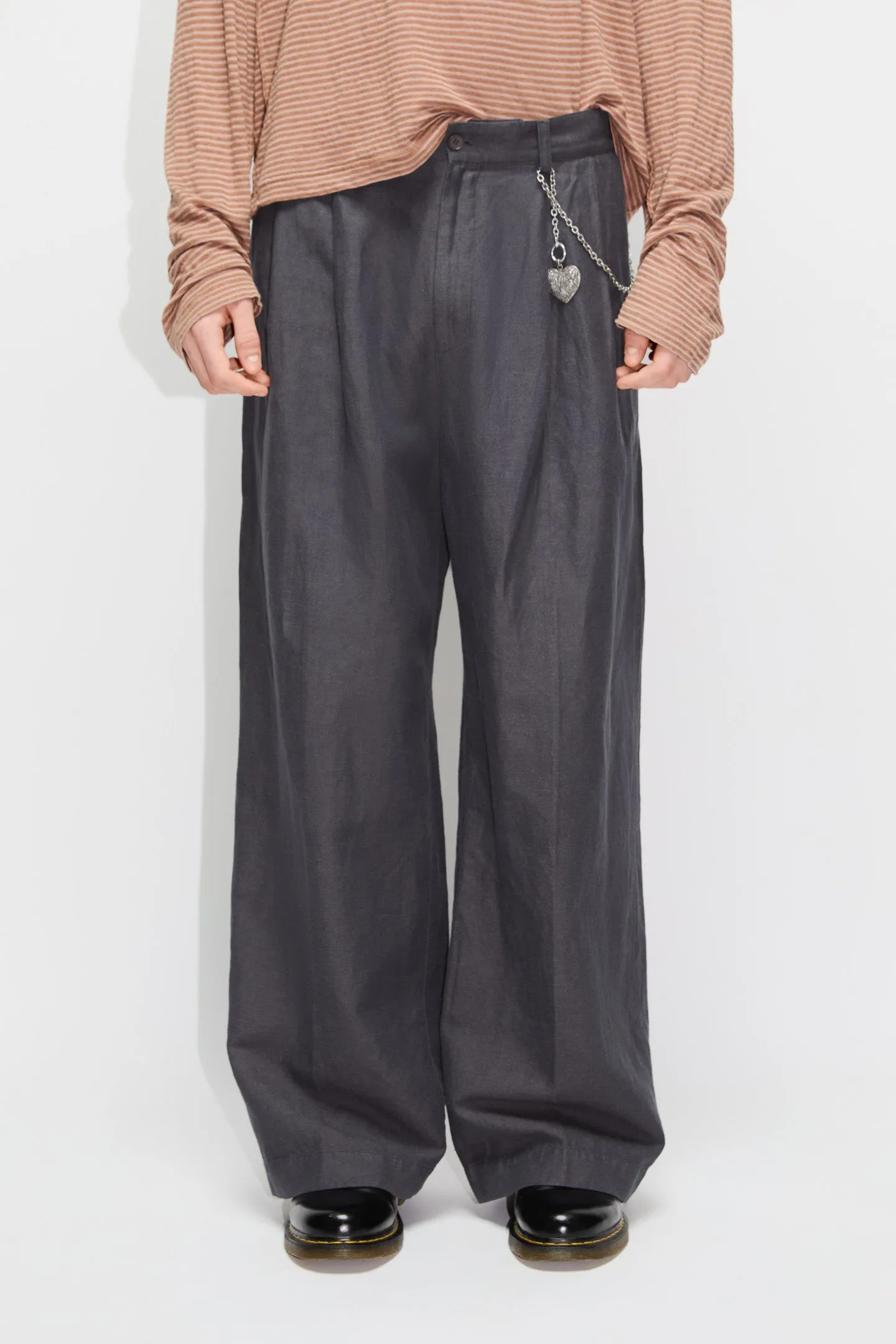 Wide-leg Trousers